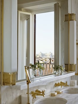 Presidential Suite (Villa Medici)
