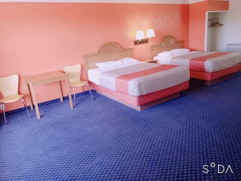 Deluxe Suite, 2 Queen Beds, Non Smoking, Refrigerator & Microwave