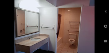 Standard Room, 2 Queen Beds, Non Smoking