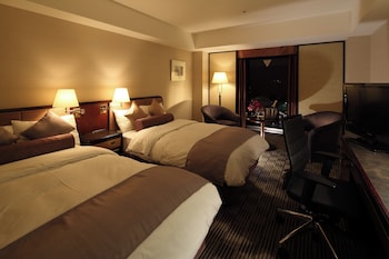 Standard Room, 2 Twin Beds (Castle View, Minifridge)