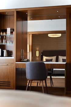 Premier Room