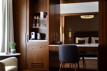 Premier Room
