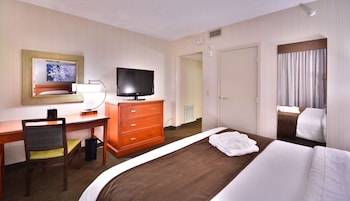Standard Single Room, 1 King Bed, Non Smoking