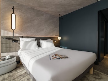 Superior Double Room, 1 Double Bed (high floor)