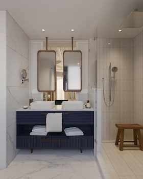 Preferred Club Master Suite Ocean Front King