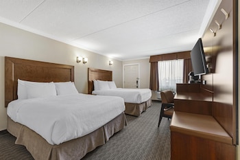 Standard Room, 2 Queen Beds, Non Smoking, Refrigerator & Microwave (2nd Floor)