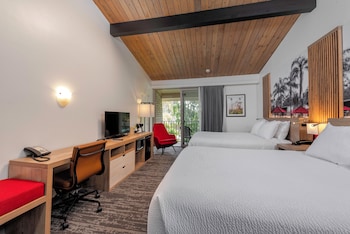 Superior Room, 2 Queen Beds, Non Smoking, Garden View