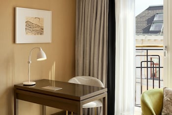 Executive Room, 1 King Bed (Plaza)