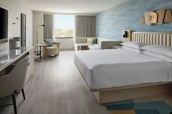 Larger Guest Room, 1 King Bed