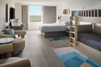 Family Room, Multiple Beds