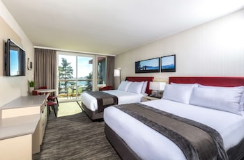 Standard Room, 2 Queen Beds, Balcony, Ocean View