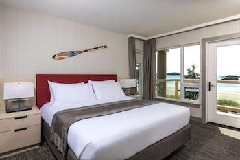 Suite, 1 King Bed, Kitchen, Ocean View (with Sofabed)