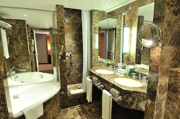 Deluxe Room, 1 King Bed (Premium)
