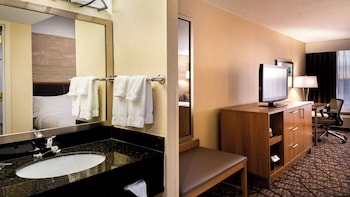 Standard Room, 2 Double Beds, Accessible (Roll-In Shower)