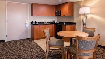 Suite, 1 King Bed