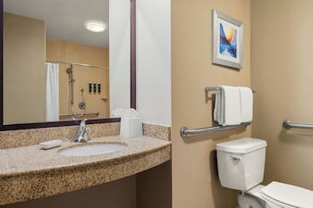 Room, 2 Queen Beds, Hearing Accessible