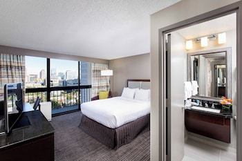 Standard Room, 1 Queen Bed