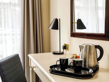 Room, 2 Twin Beds, River View