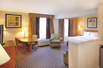 Deluxe Suite, 1 King Bed, Non Smoking (Executive)