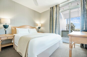 Room, Lagoon View
