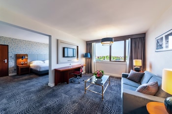 Junior Suite, 1 King Bed