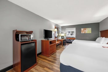 Standard Room, 2 Queen Beds, Non Smoking, Refrigerator