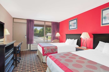 2 Double Beds Non-Smoking Room