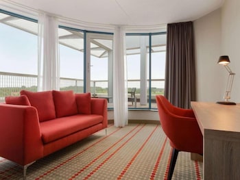 Superior King Suite - Non-Smoking