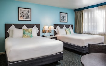 Standard Room, 2 Queen Beds
