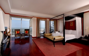 Presidential Suite, Club Lounge Access (Chakri)