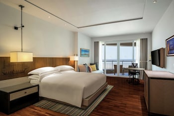 Premium Room, 1 King Bed, Ocean View (Plus)