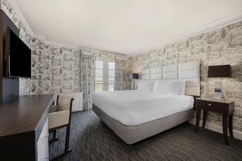 Deluxe Room, 1 King Bed
