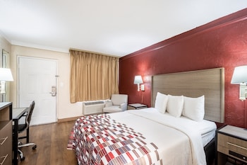 Standard Room, 1 Queen Bed, Smoking