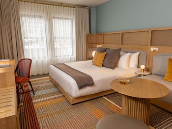 Superior Room, 1 King Bed