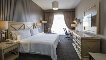 Standard Room, 1 King Bed (Top Floor)