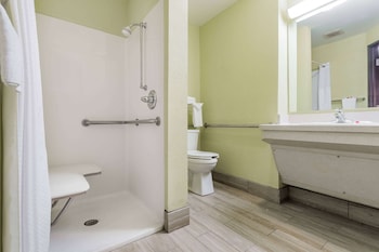 Suite, 1 King Bed, Accessible, Non Smoking (Mobility)