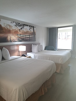 Room, 2 Queen Beds, Non Smoking