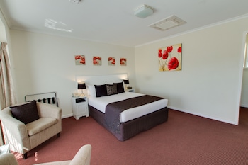 Hillside Queen Room