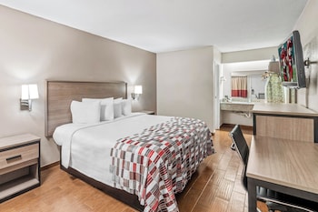 Deluxe Room, 1 King Bed, Smoking
