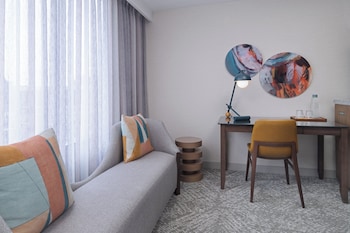 Standard Room, 1 King Bed