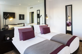 Avani Premier Room (Extra Bed 2 adults + 1 child)