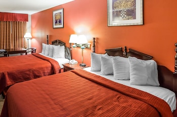 Standard Room, 2 Queen Beds, Smoking