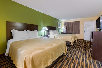 Standard Room, 2 Queen Beds, Non Smoking