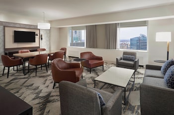 Executive Suite, 1 King Bed with Sofa bed