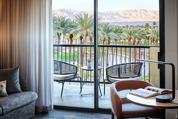 Room, 1 King Bed, Balcony