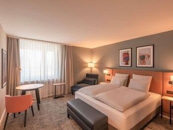 Superior Room, 1 King Bed