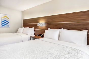 Suite, 2 Queen Beds