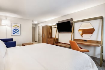Standard Room, 1 King Bed
