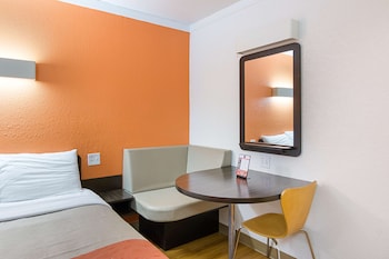 Deluxe Room, 1 King Bed, Non Smoking, Refrigerator & Microwave