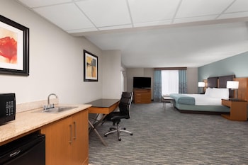 Superior Suite, 1 King Bed, Non Smoking